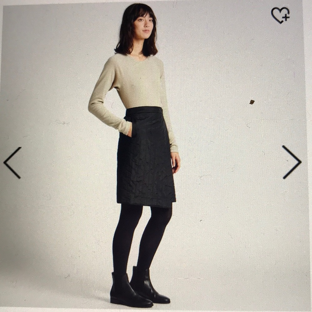 Uniqlo wind proof warm lined wrap skirt M